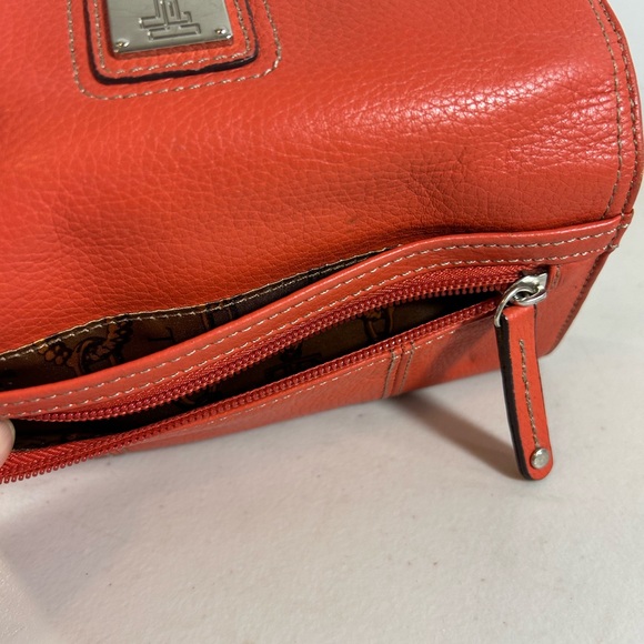 Tignanello burnt orange wallet - Picture 6 of 9
